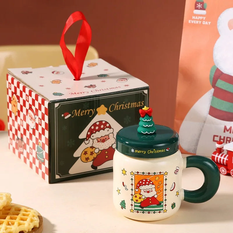 Christmas gifts: Ceramic cups with LIDS, spoons, cartoon mugs, high appearance level, creative New Year gifts and souvenirs